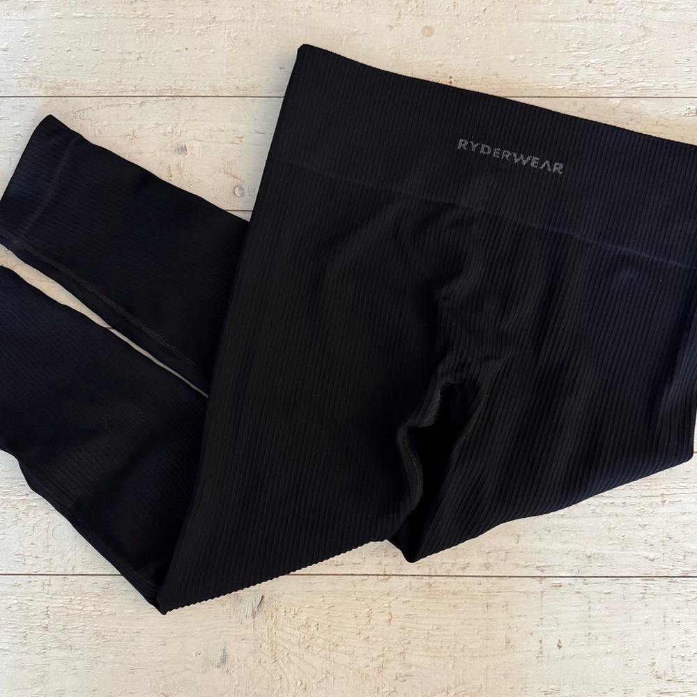 Ryderwear Jet Black Ribbed Leggings